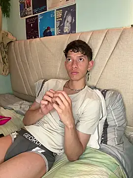 heyy_noah11n Live XXX chat