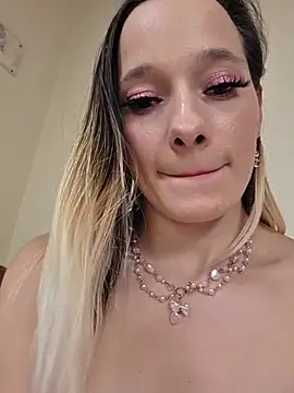 Czat XXX na żywo – Chloe_StClaire