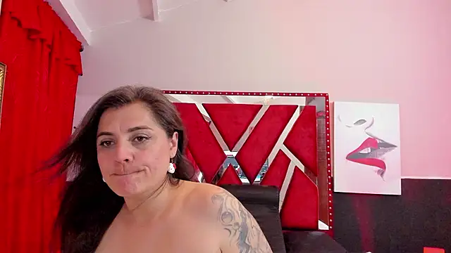צ'אט XXX בשידור חי של EmmaSantana
