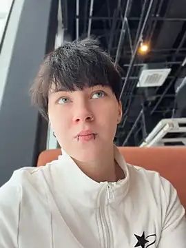 IceMur – Naživo XXX chat