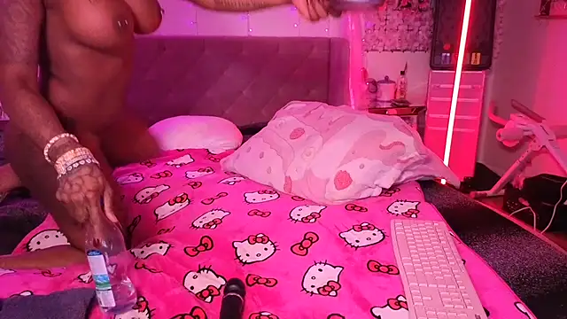 VixenCapri XXX чат на живо