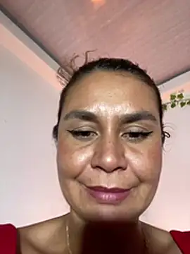 Milf_Luna_ Obrolan Langsung XXX