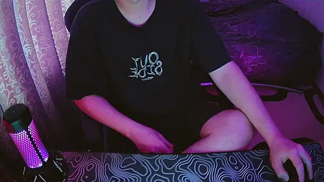 Онлайн чат XXX fame_bc