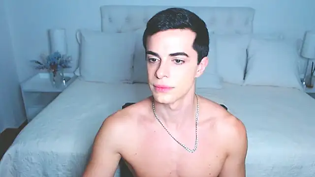 צ'אט XXX בשידור חי של mr_hunterx