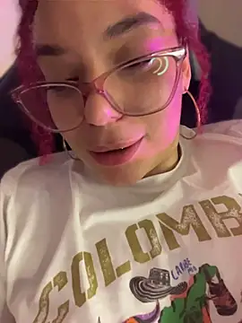 Leyah__'s Live XXX Chat