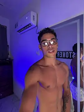 Chat XXX en directo de Jackson_stone