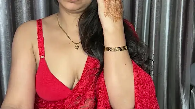 Radhika_4_you Obrolan Langsung XXX