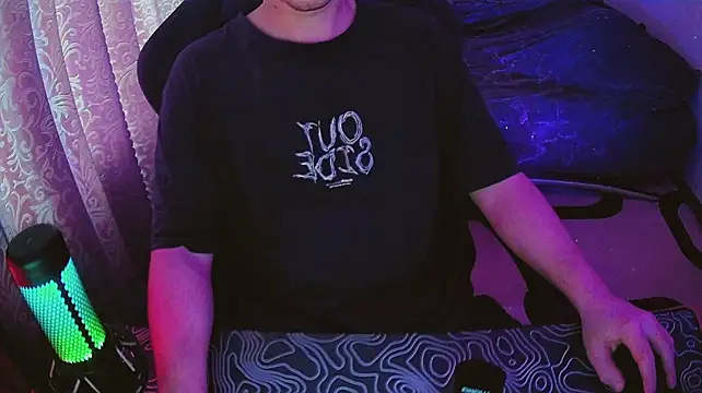 fame_bcのライブXXXチャット