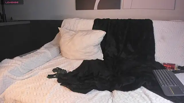 GrayAndrews – Naživo XXX chat