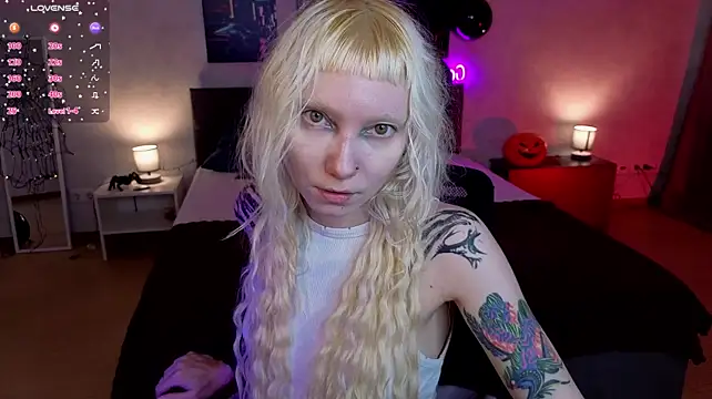 tattoo_art_baby's Live XXX Chat