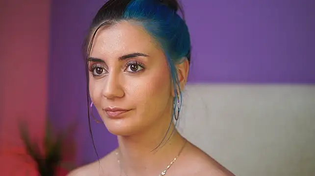 SabrinaHope Adlı Modelin Canlı XXX Sohbeti