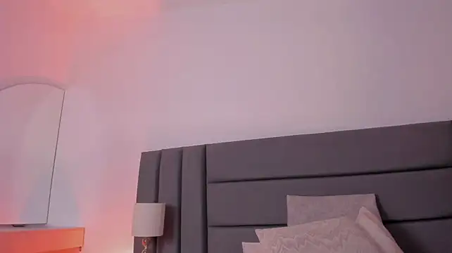 AnnaBroooks' Live XXX Chat