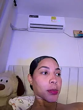 XXX chat uživo modela AkiraY10