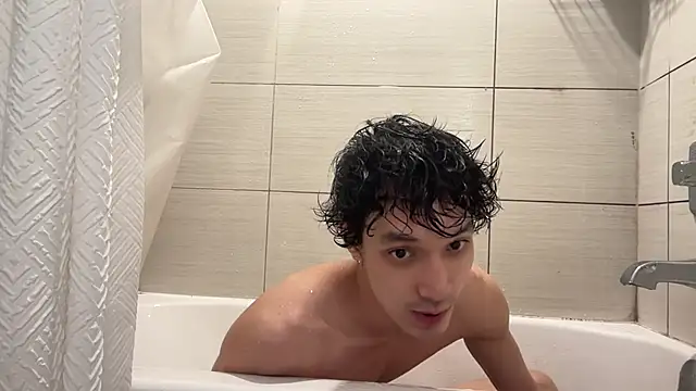 Chatroom XXX en direct de noah_novasmith
