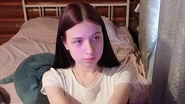 AlicePowells Adlı Modelin Canlı XXX Sohbeti