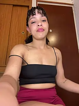 Yasmin777_のライブXXXチャット
