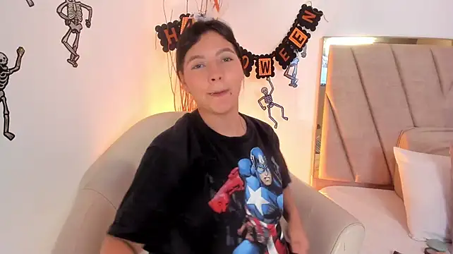 MaddyLovee_のライブXXXチャット