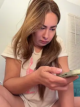 แชท XXX สดของ IAmScarlettLove
