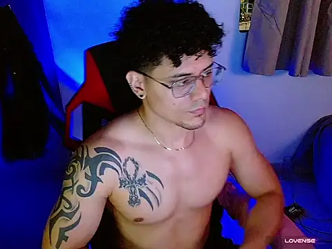 Chat XXX en directo de Logan0626
