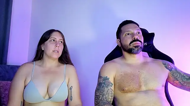 FreeLoveCouple's Live XXX Chat