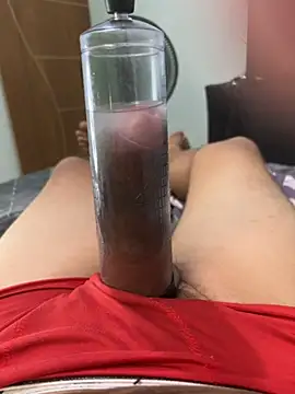 צ'אט XXX בשידור חי של TylerPrecummer