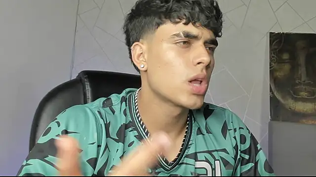 Czat XXX na żywo – Toji_ferrer