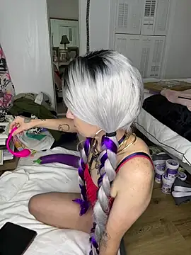 LashOutHeartlessP's Webcam Show