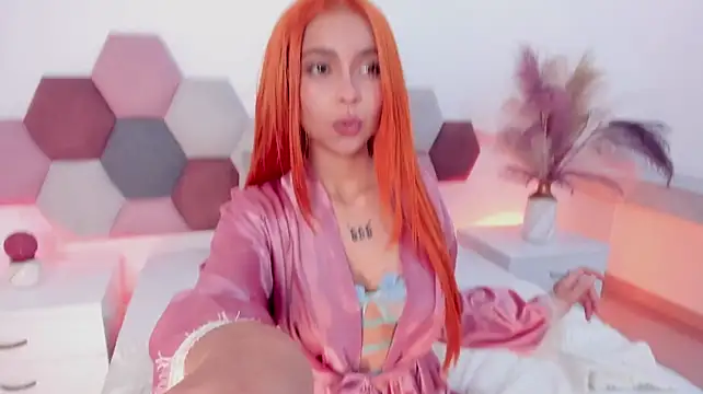 Honeyy_Taylor's Live XXX Chat