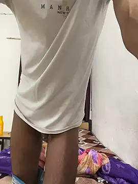 IndorecockyboyのライブXXXチャット
