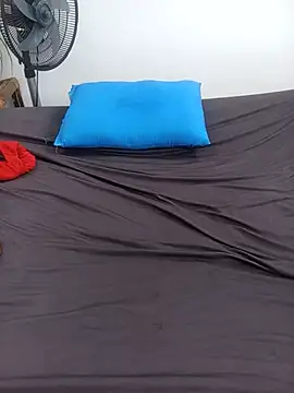Sarahlove01's Live XXX Chat