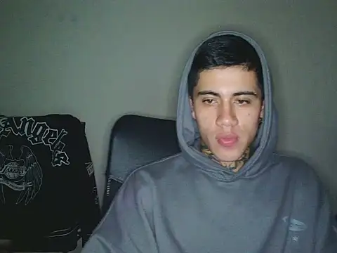 Chat +18 de David_LongVibe ao vivo