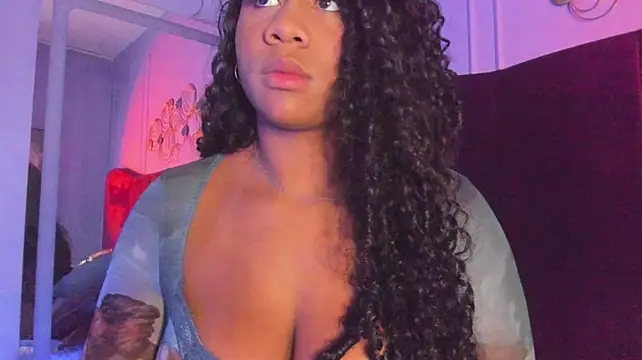 Chatroom XXX en direct de Sofi_Fox_