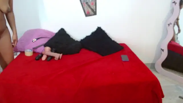 XXX chat uživo modela Nahomifoxt