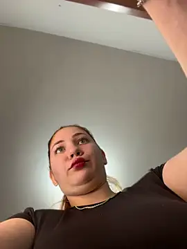 แชท XXX สดของ Celestedubois