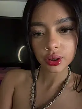 دردشة Kitty_Bliss الجنسية المباشرة