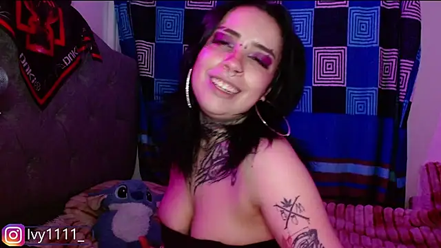 Ivy1111's Live XXX Chat