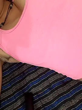 Hot_Riya_999's Live XXX Chat