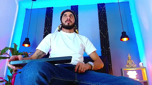 Chatroom XXX en direct de Erick_Wall