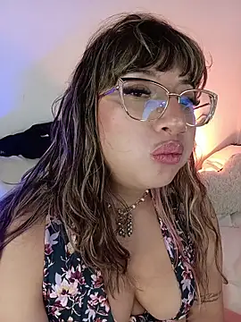 Piafisher_2's Live XXX Chat