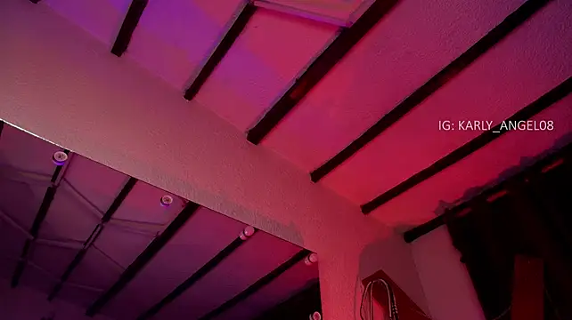 Chat XXX ao vivo de karly_angeel
