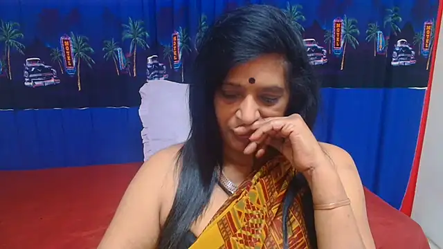 XXX chat uživo modela INDIANFUSION