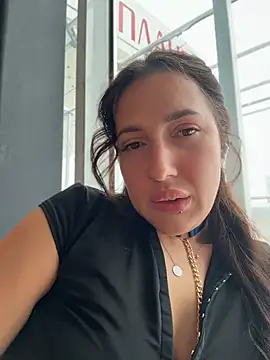 AleksandraRich Adlı Modelin Canlı XXX Sohbeti