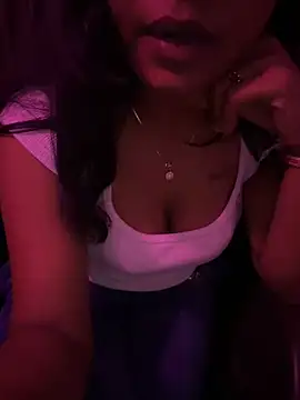 Horny_IshikaaのライブXXXチャット