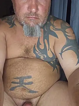 Silverbackfortysix Chat XXX in diretta