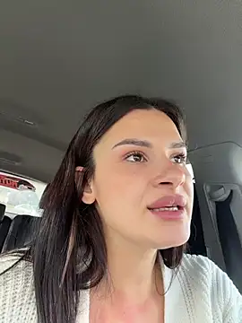 MiraReach's Live XXX Chat