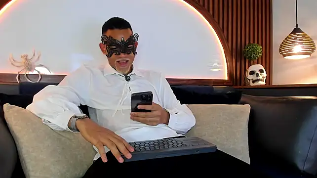 Онлайн чат XXX B_Wild