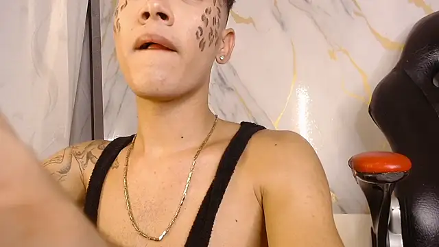 แชท XXX สดของ NaimVoss