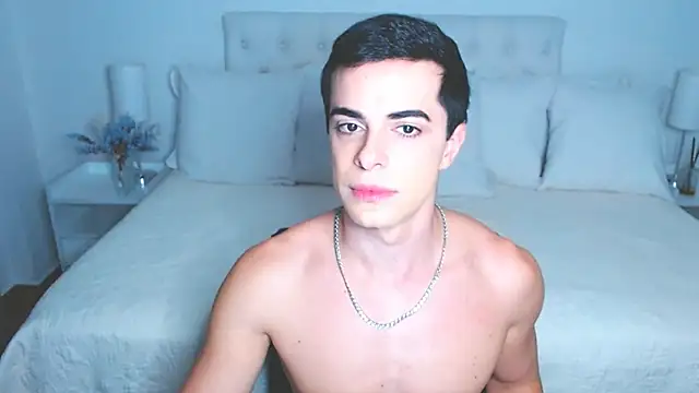 mr_hunterx élő XXX-chatje