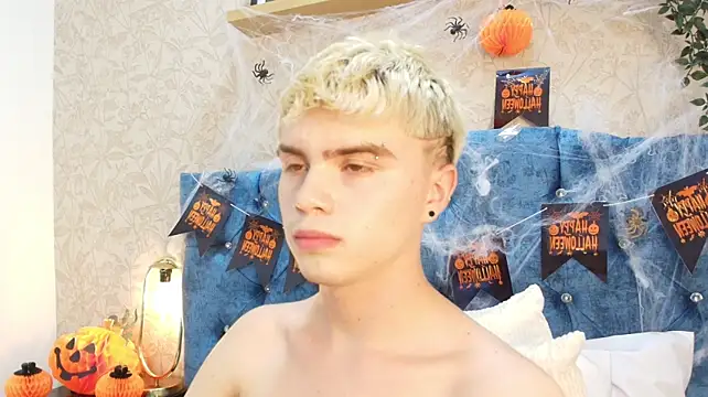 Chat XXX en directo de Ian_Stone