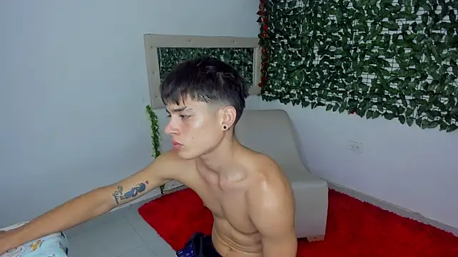 The_beby_guy's Live XXX Chat